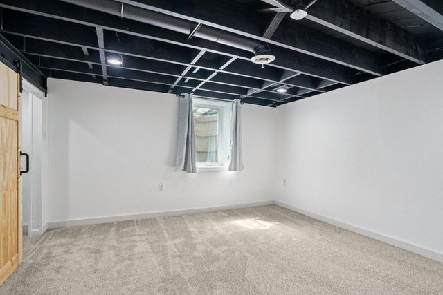 1415 W Fiesta LANE, Mequon, WI 53092