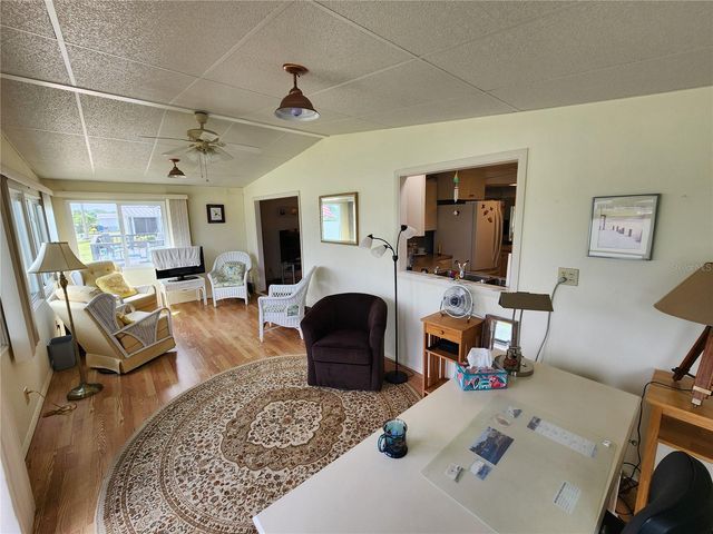 808 53RD AVENUE E 169, Bradenton, FL 34203