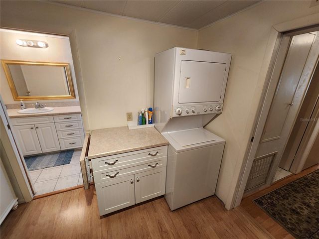 808 53RD AVENUE E 169, Bradenton, FL 34203