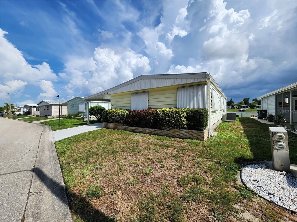 808 53RD AVENUE E 169, Bradenton, FL 34203