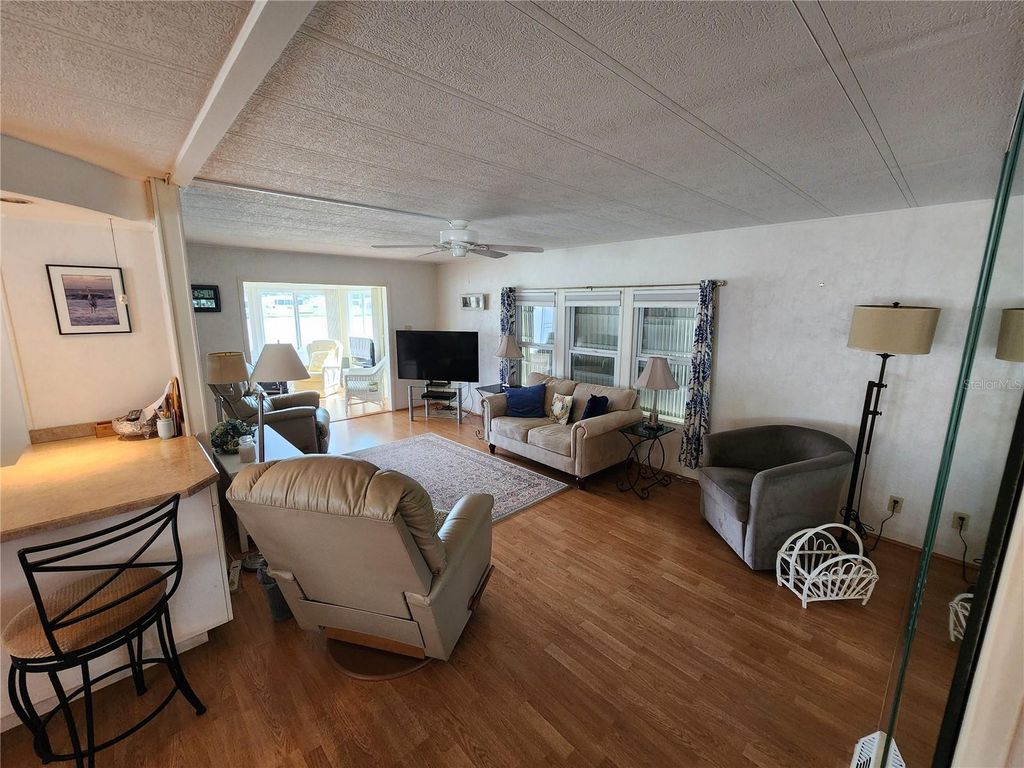 Image 11 of property listing at 808 53RD AVENUE E 169, Bradenton, FL 34203