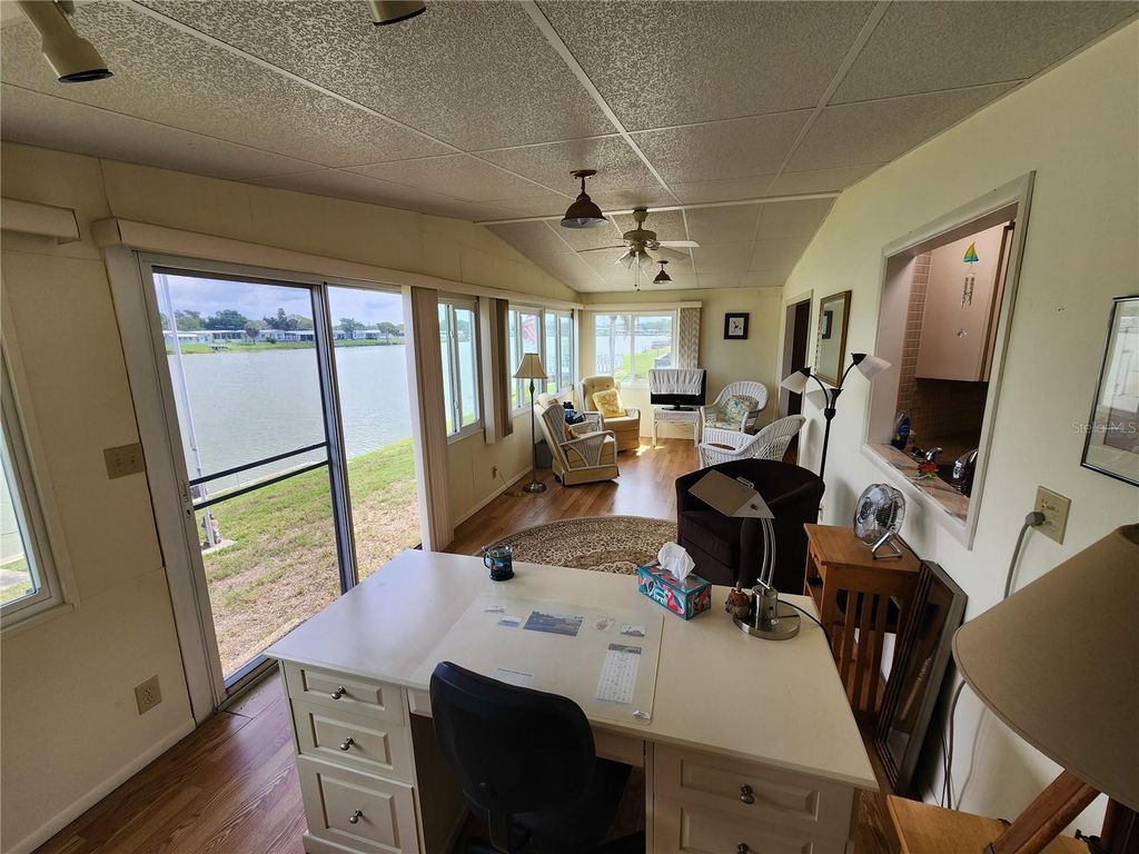 Image 16 of property listing at 808 53RD AVENUE E 169, Bradenton, FL 34203