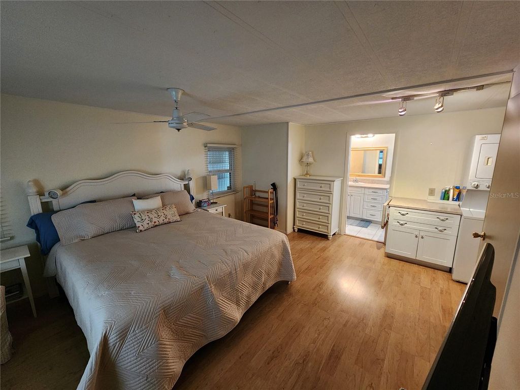 Image 28 of property listing at 808 53RD AVENUE E 169, Bradenton, FL 34203