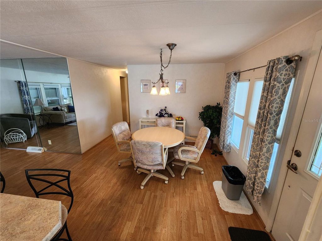 Image 9 of property listing at 808 53RD AVENUE E 169, Bradenton, FL 34203