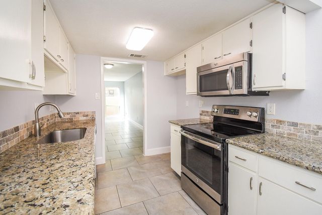 2313 Briarwest Boulevard, Houston, TX 77077