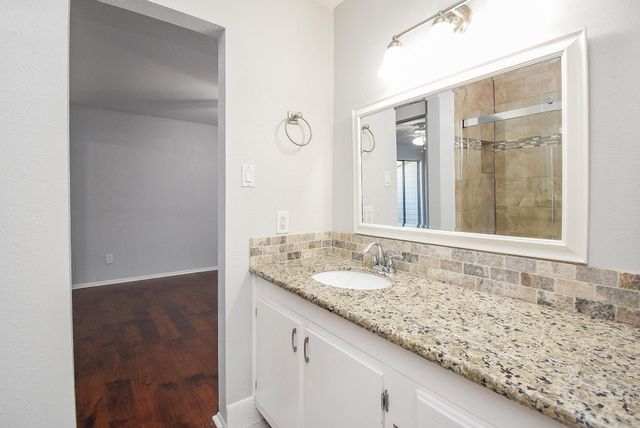 2313 Briarwest Boulevard, Houston, TX 77077