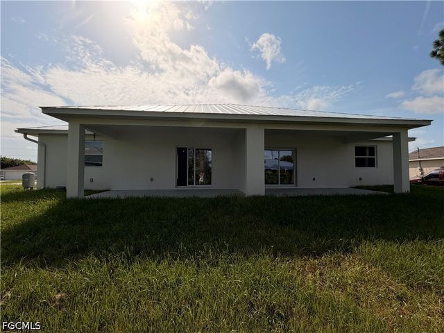 2212 Armour RD, Lehigh Acres, FL 33973