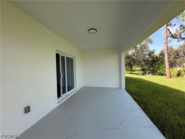 2212 Armour RD, Lehigh Acres, FL 33973
