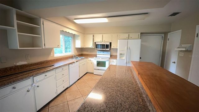 3330 NW 27TH AVENUE, Gainesville, FL 32605