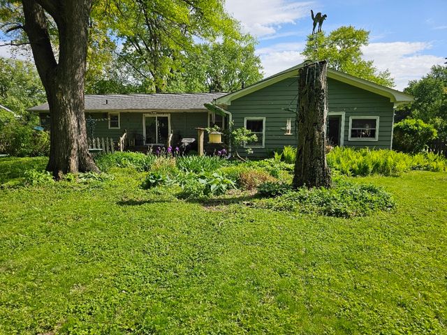 813 Considine Road, Geneva, IL 60134