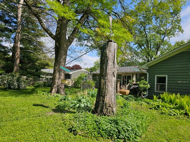 813 Considine Road, Geneva, IL 60134