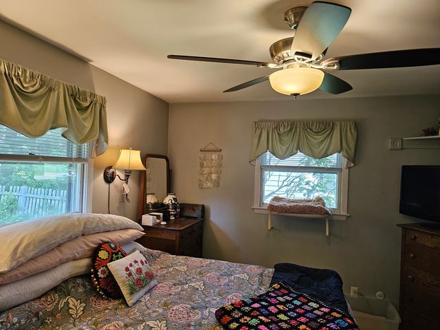 813 Considine Road, Geneva, IL 60134