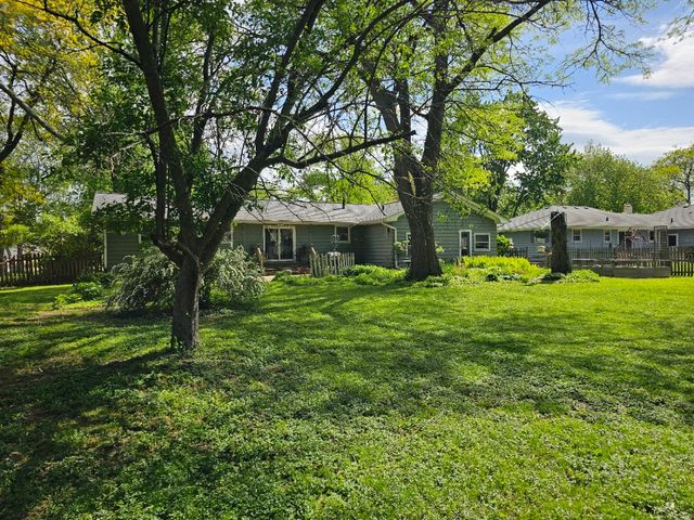 813 Considine Road, Geneva, IL 60134