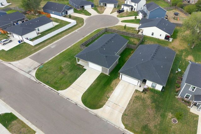 2717 S Cypress St, Wichita, KS 67210
