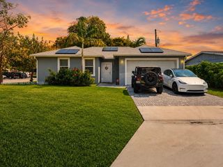 1686 NE 30th Street, Pompano Beach, FL 33064