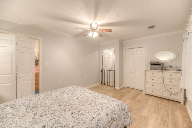 445 Loop Drive, Livingston, TX 77351