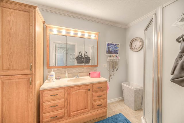 445 Loop Drive, Livingston, TX 77351