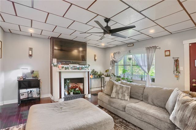 240 Mathilda St, Shaler, PA 15209