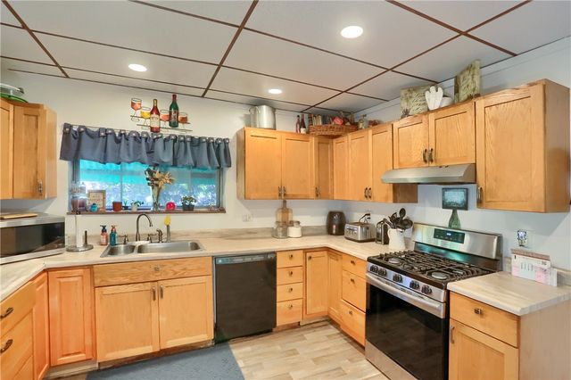 240 Mathilda St, Shaler, PA 15209