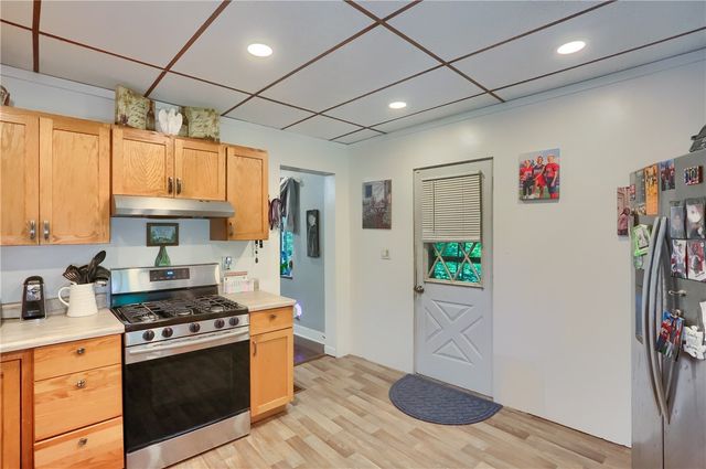 240 Mathilda St, Shaler, PA 15209