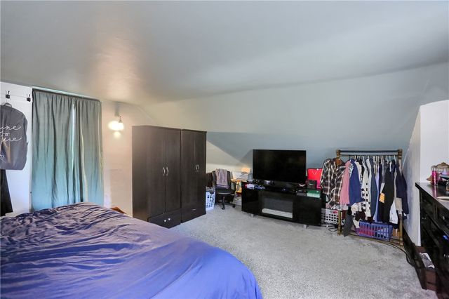 240 Mathilda St, Shaler, PA 15209