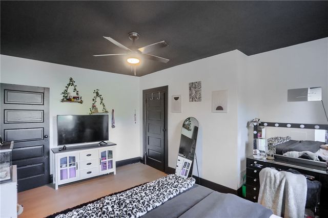 240 Mathilda St, Shaler, PA 15209
