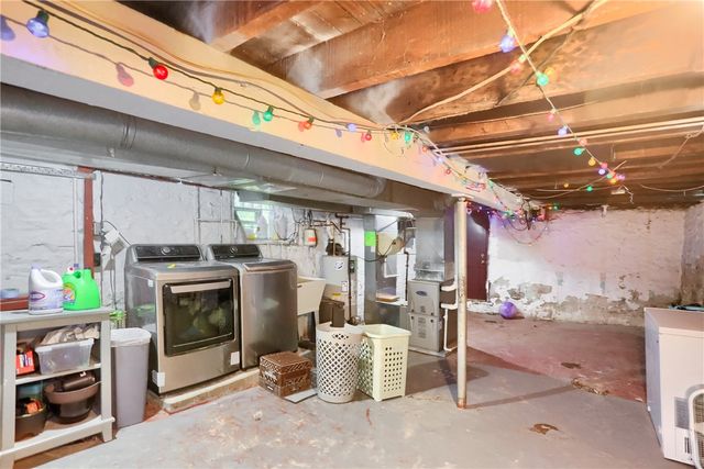 240 Mathilda St, Shaler, PA 15209