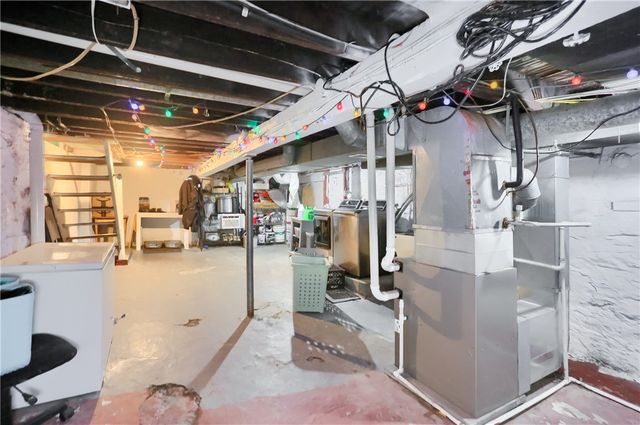 240 Mathilda St, Shaler, PA 15209