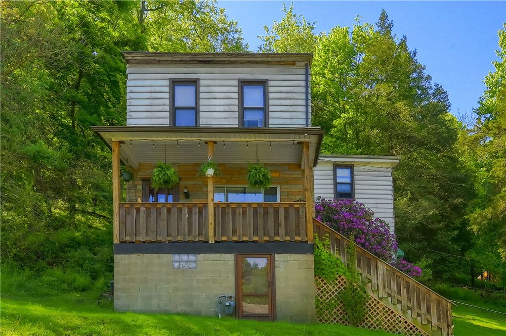 240 Mathilda St, Shaler, PA 15209