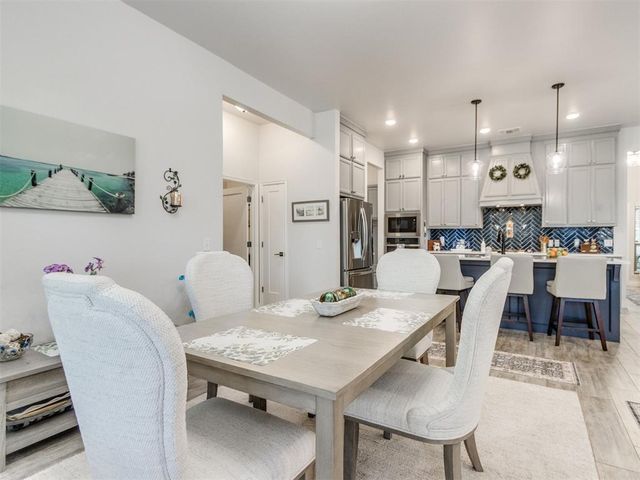1012 Mount Irving Way, Norman, OK 73071