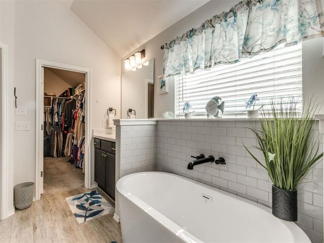 1012 Mount Irving Way, Norman, OK 73071