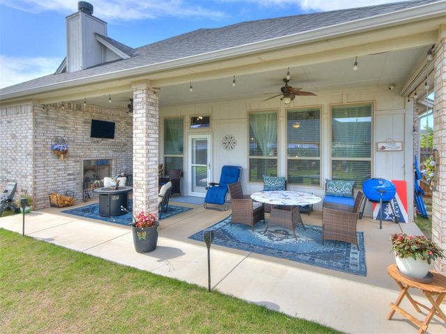 1012 Mount Irving Way, Norman, OK 73071