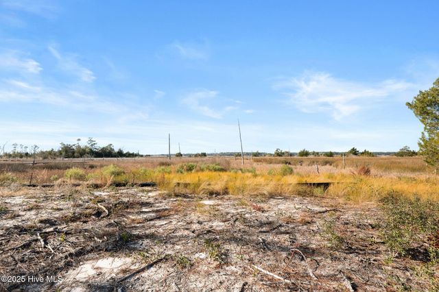 8120 River Road, Wilmington, NC 28412