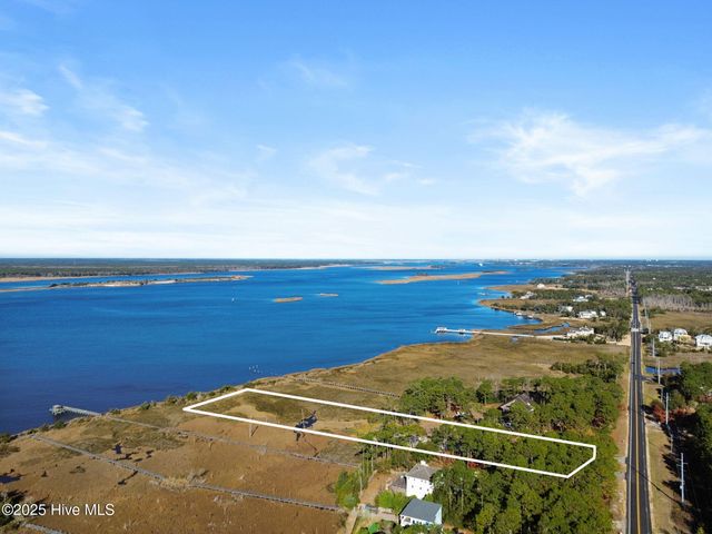 8120 River Road, Wilmington, NC 28412