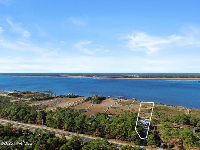 8120 River Road, Wilmington, NC 28412