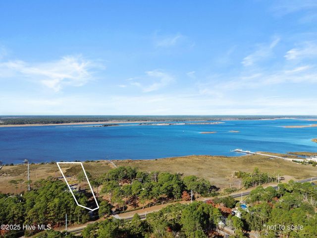 8120 River Road, Wilmington, NC 28412