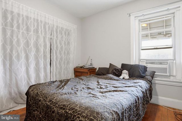 343 SPRING MILL AVE, Conshohocken, PA 19428