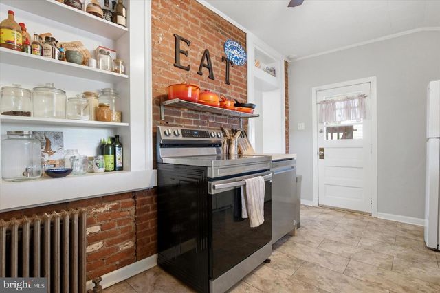 343 SPRING MILL AVE, Conshohocken, PA 19428