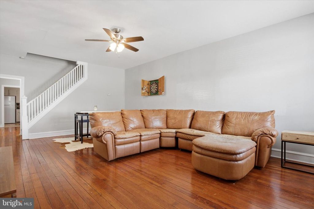 343 SPRING MILL AVE, Conshohocken, PA 19428