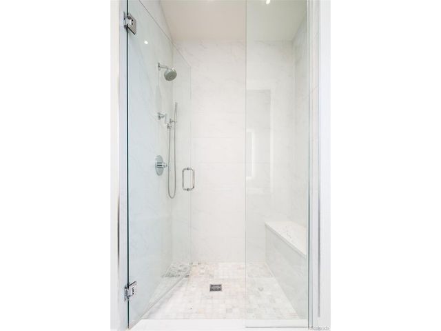 477 Josephine St, Denver, CO 80206