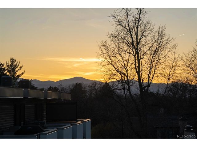 477 Josephine St, Denver, CO 80206