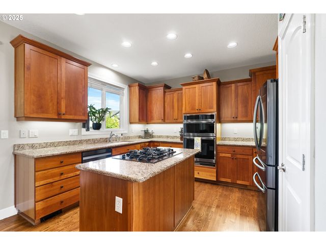 23427 Sw GREENGATE Pl, Sherwood, OR 97140