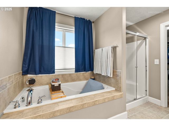 23427 Sw GREENGATE Pl, Sherwood, OR 97140