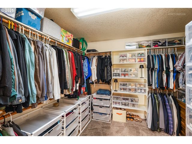 23427 Sw GREENGATE Pl, Sherwood, OR 97140