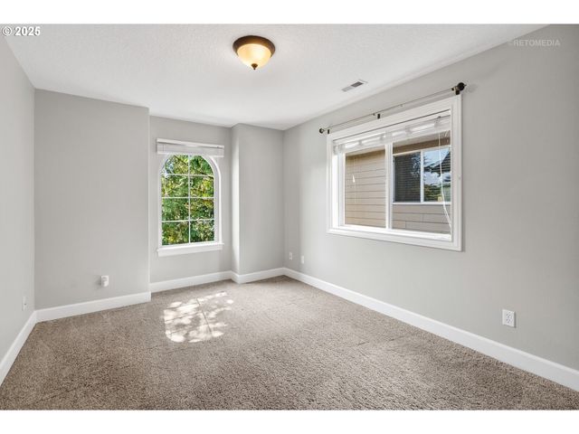 23427 Sw GREENGATE Pl, Sherwood, OR 97140