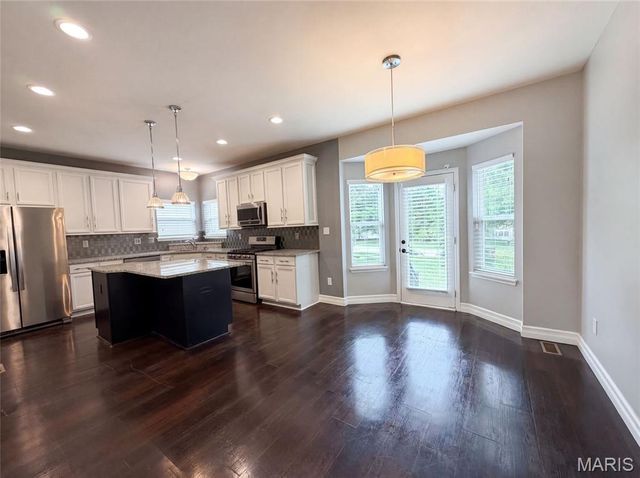 819 Harding Street, St Peters, MO 63376