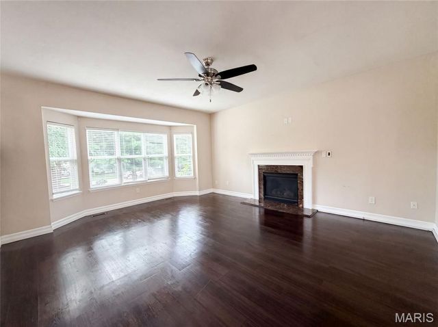 819 Harding Street, St Peters, MO 63376