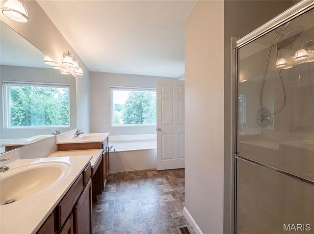 819 Harding Street, St Peters, MO 63376