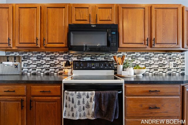 2521 Air Park Drive, Zeeland, MI 49464