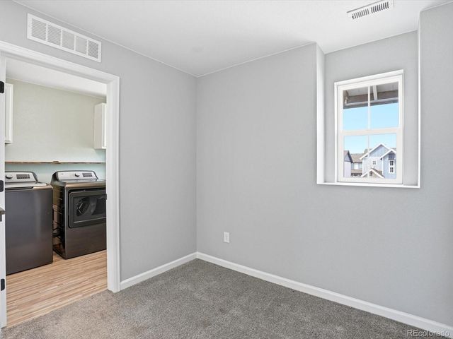 27934 E 7th Avenue, Aurora, CO 80018